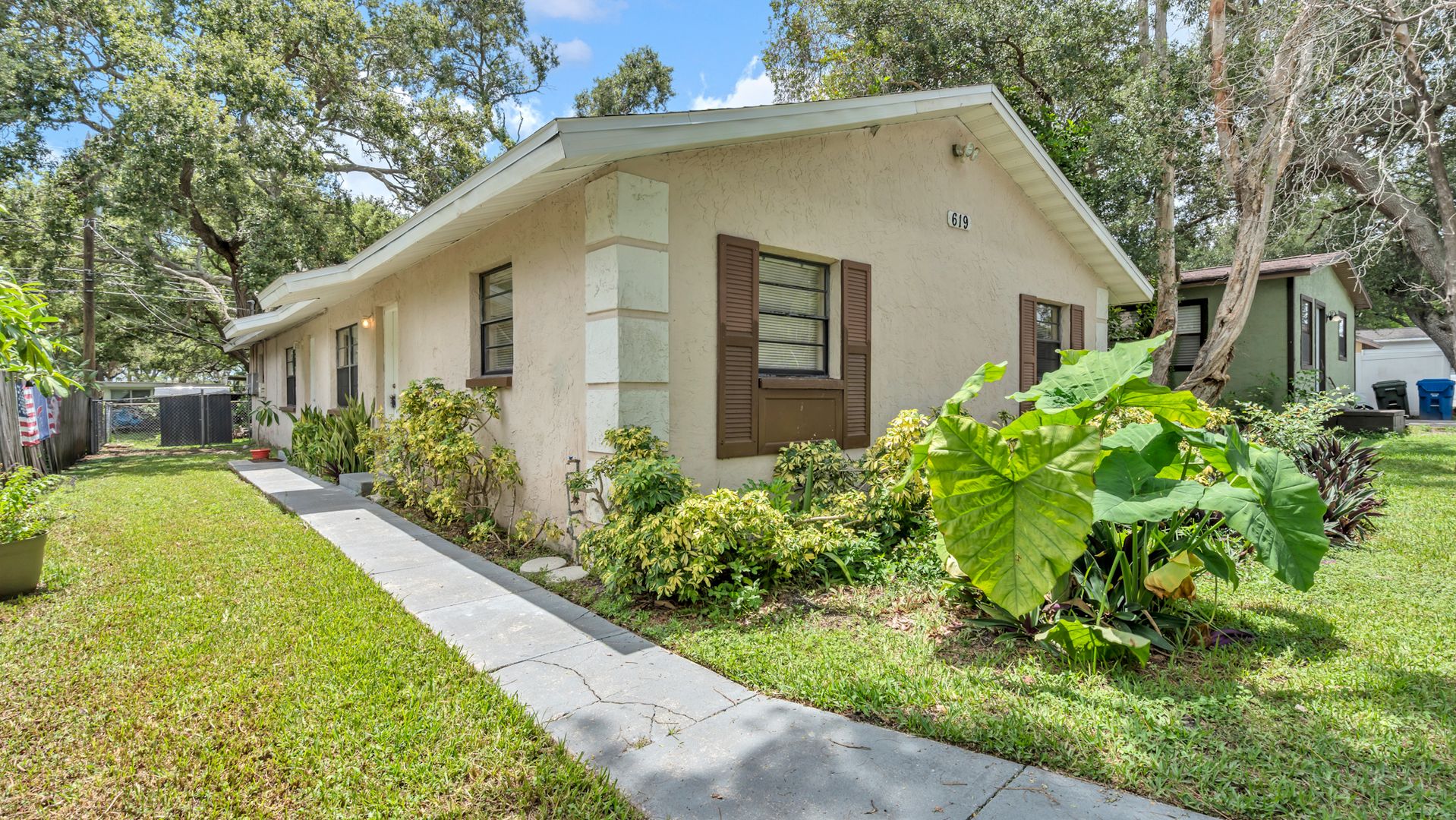 Largo House: 619 2nd Ave NE Unit A