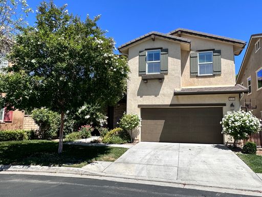 4 Bedroom w/ small Loft and SOLAR for Lease in Valencia West Creek