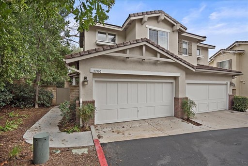 3 Bedroom Townhome in Cheyenne Community of Valencia For Rent!