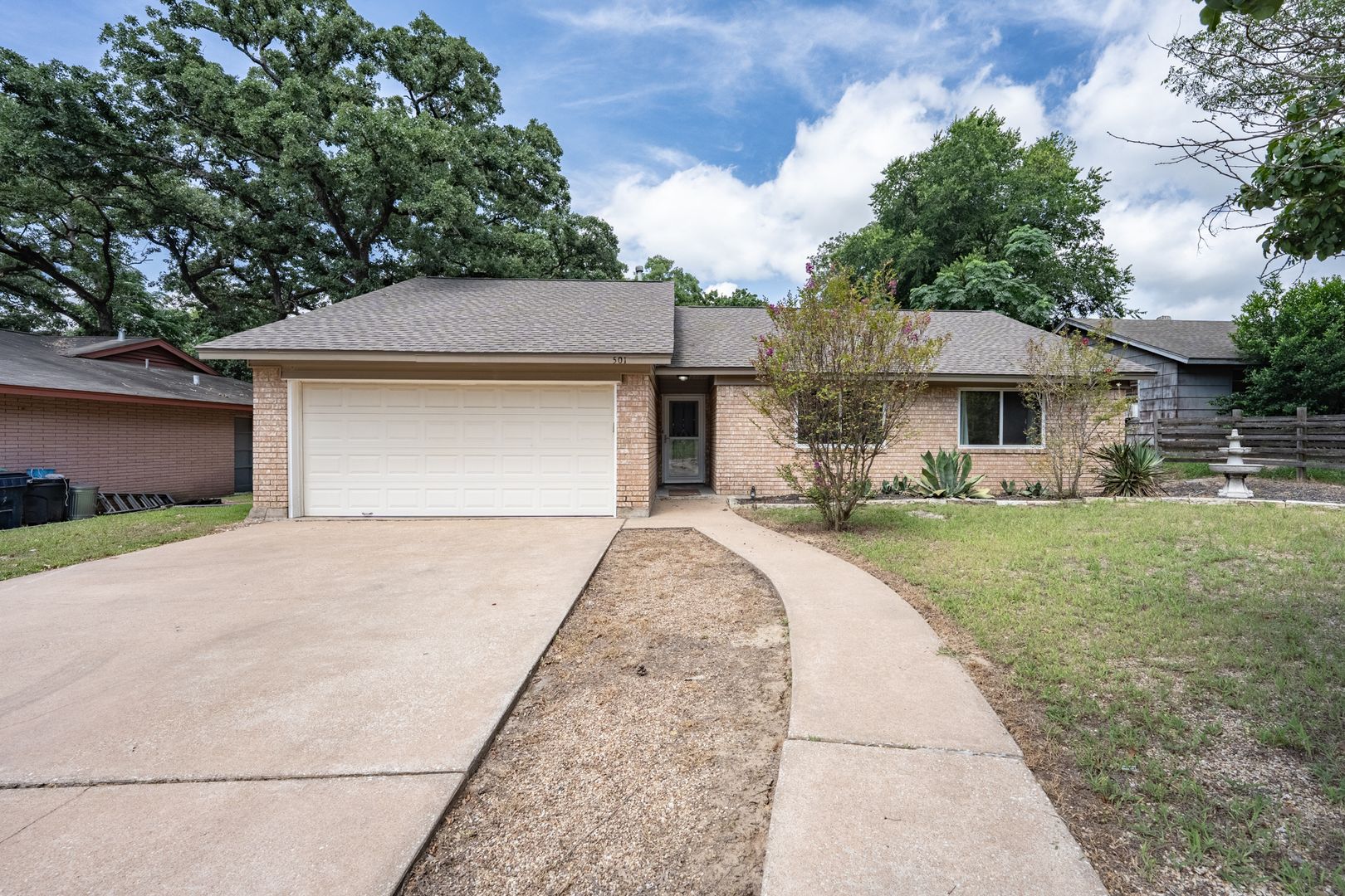Rockdale House: 501 Calhoun Drive