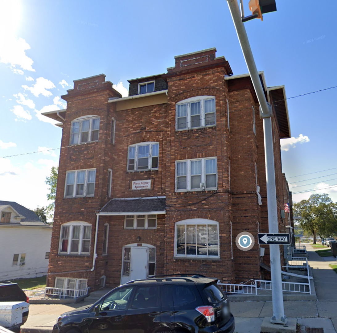 SIOUX CITY Apartment: 1023 PIERCE ST