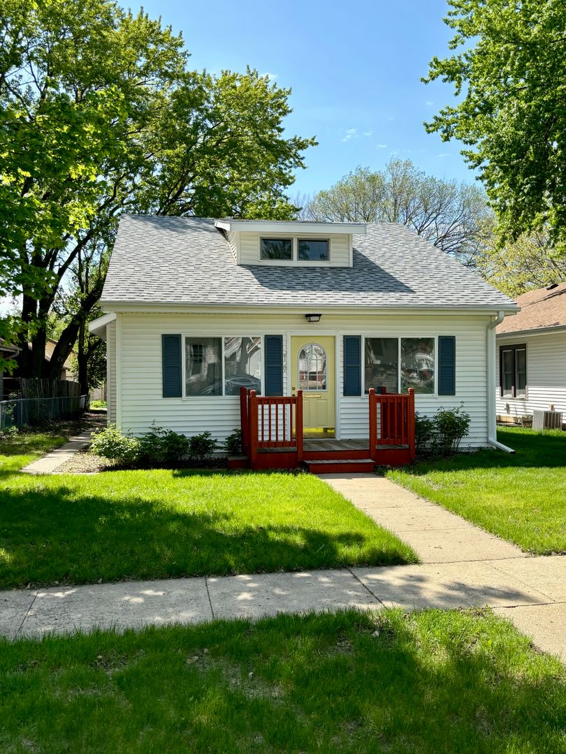 Sioux city House: 2119 S Helen St