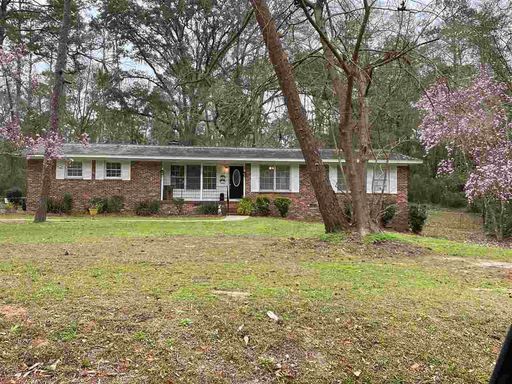 3155 Lakeshore Drive - Large Home in Lakeshore Estates – photo 1
