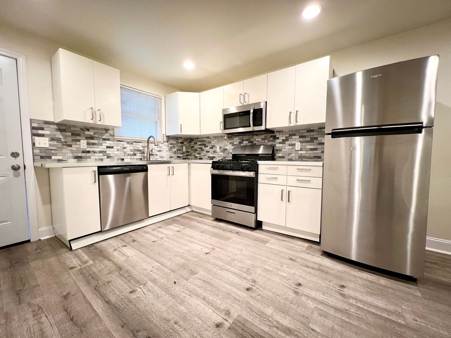 Pittsburgh House: 2023 Spring St