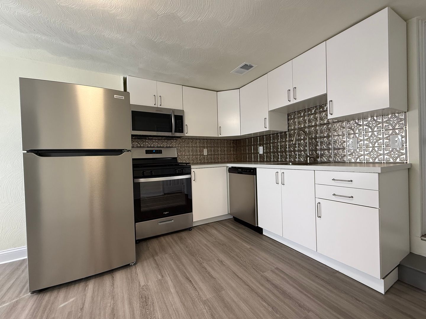 Pittsburgh House: 2311 Elsie st