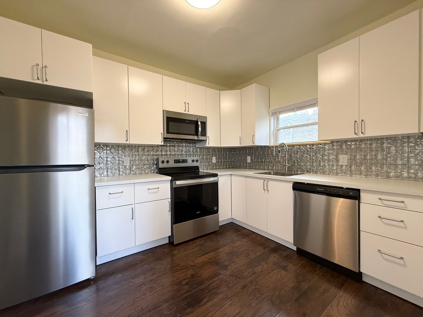 Duquesne House: 114 Friendship Street