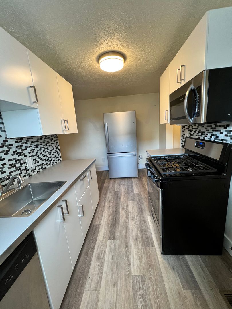 Pittsburgh Apartment: 1408 Fernleaf