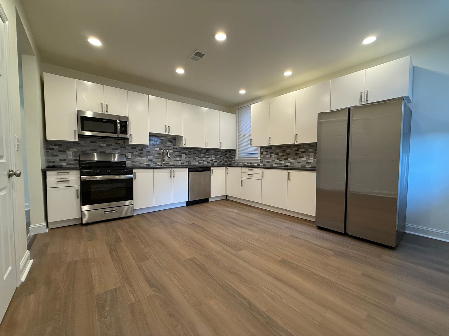 Pittsburgh House: 2205 Spring St