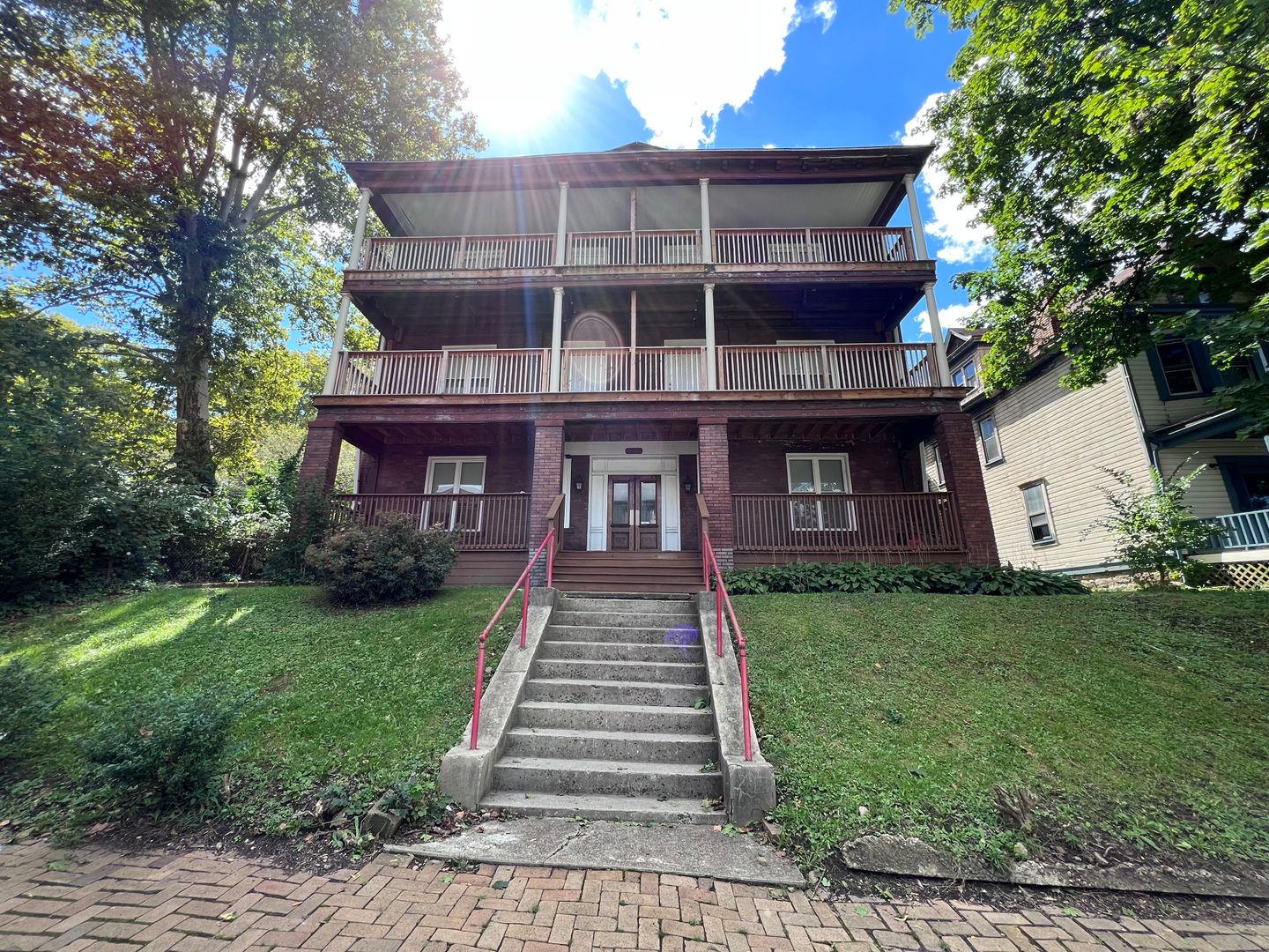 Munhall Apartment: 544 E 9th Ave - Unit 5