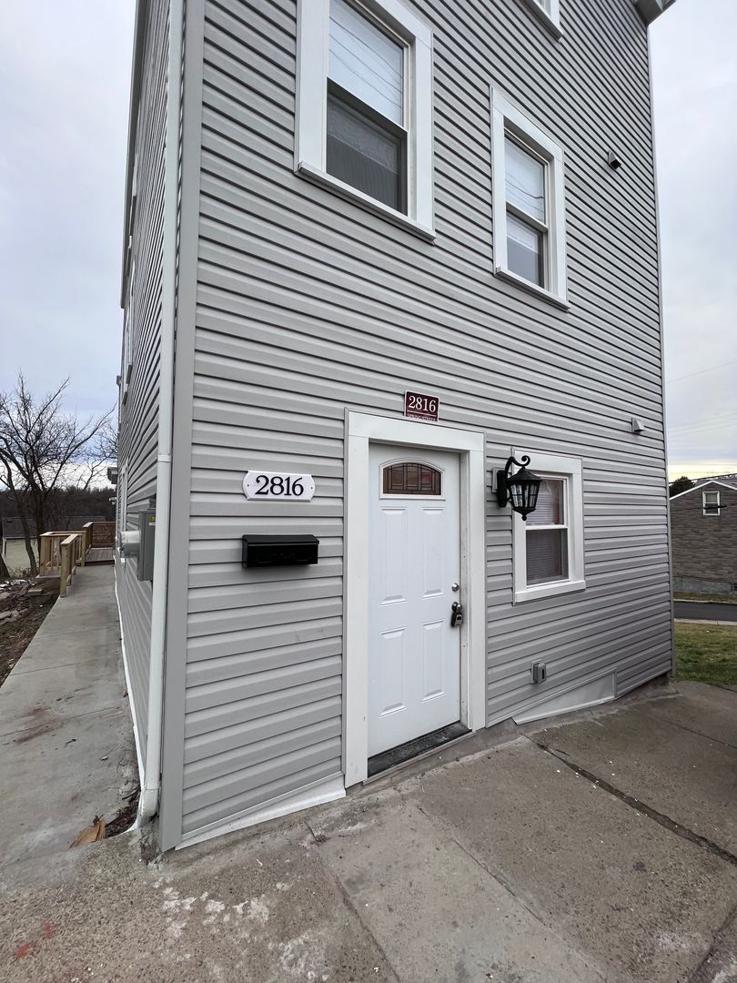 Pittsburgh House: 2816 Spring Street