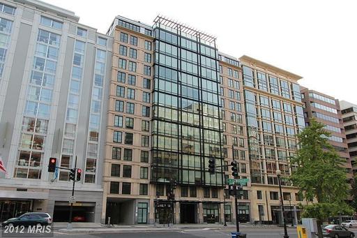 Luxury Logan Circle 1BR / 1BA Loft | Rooftop, Concierge & Parking - Available September 10! – photo 1