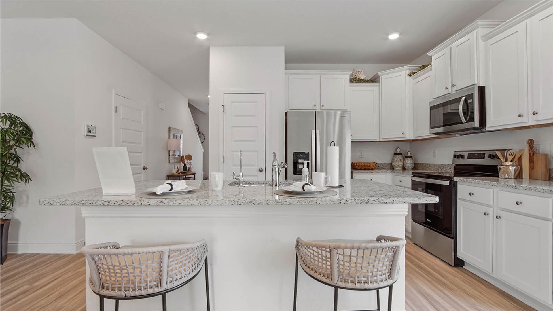 532 Melrose Way 2 of 12