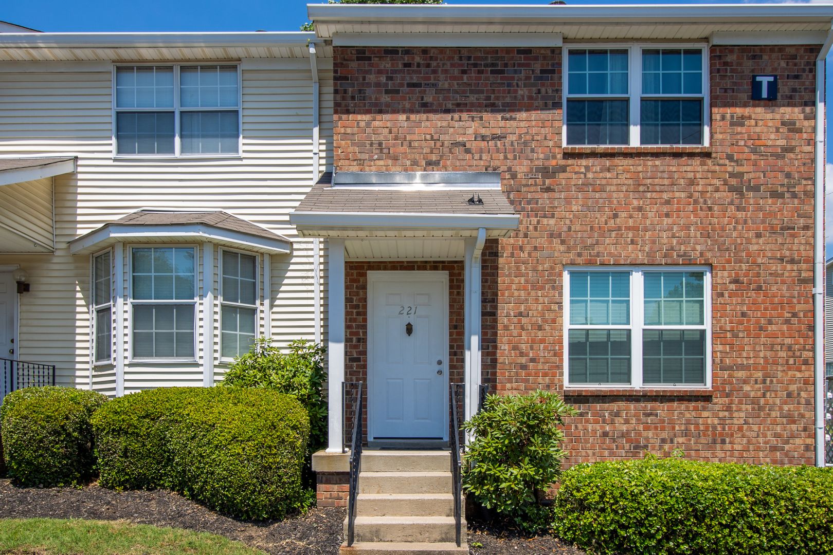 Nashville Apartment: 221 Timberway Drive