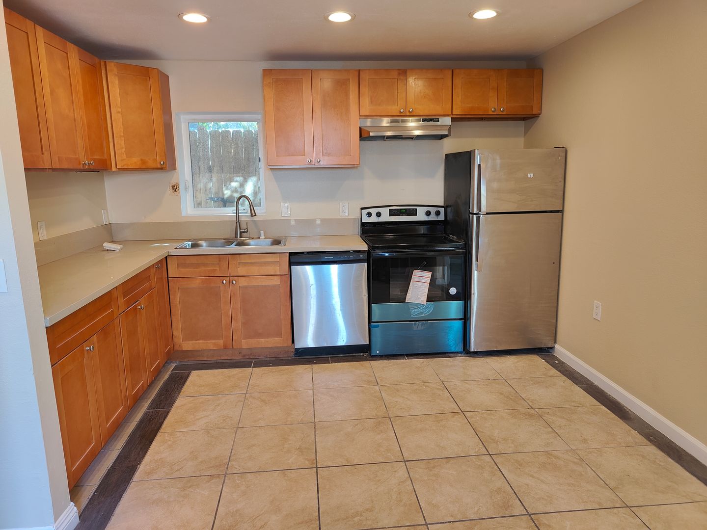 National City Apartment: 1733 L Ave