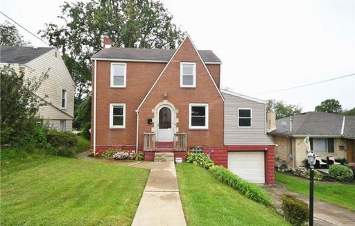 Charming 3-Bedroom Home with Finished Basement & Central AC
