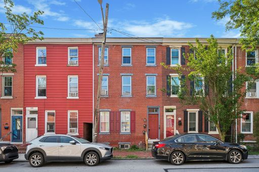 Spacious 3 Bedroom Apartment in the Heart of West Chester! – photo 1