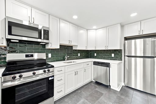 Renovated 3 Bedroom Home with TWO Off-Street Parking in West Chester Borough – photo 1