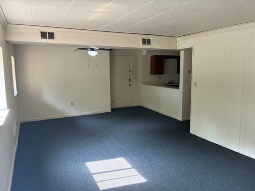 2 Bedroom Apartment in Wilkinsburg – photo 1