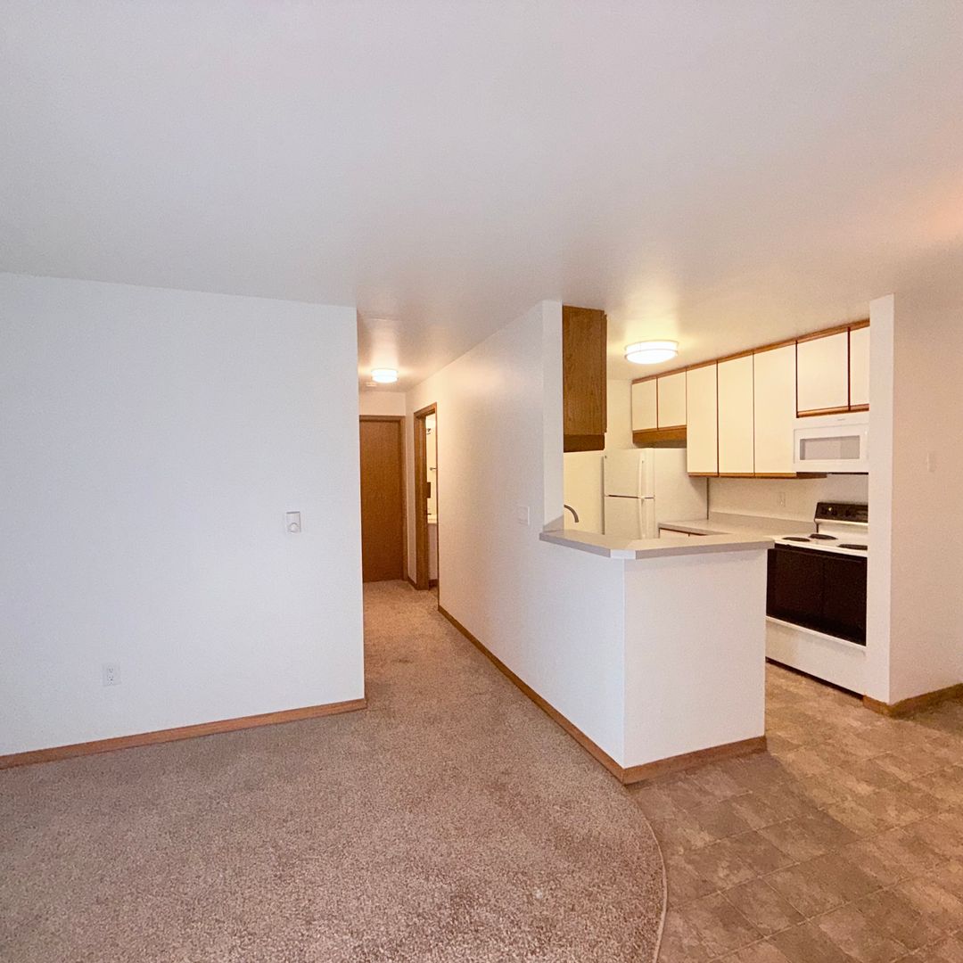 Cross Plains Apartment: 1841 Ludden Dr.