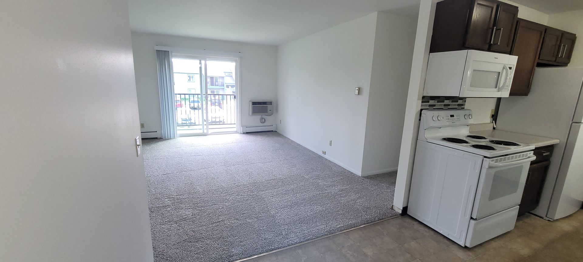 Elkhorn Apartment: 423 E 1st Ave,