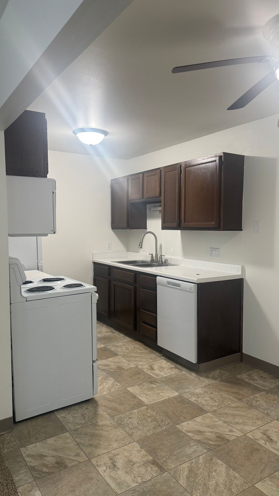 Elkhorn Village Apartments 4 of 12