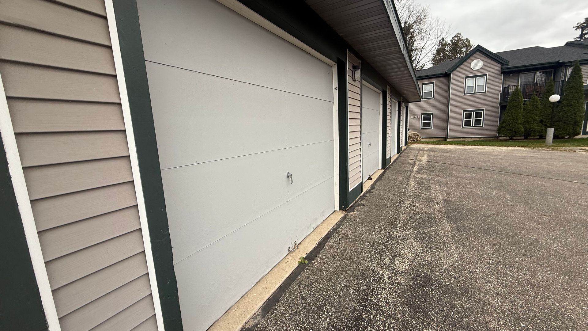 Parking at Terrace At Cedar Glen (2 of 3)