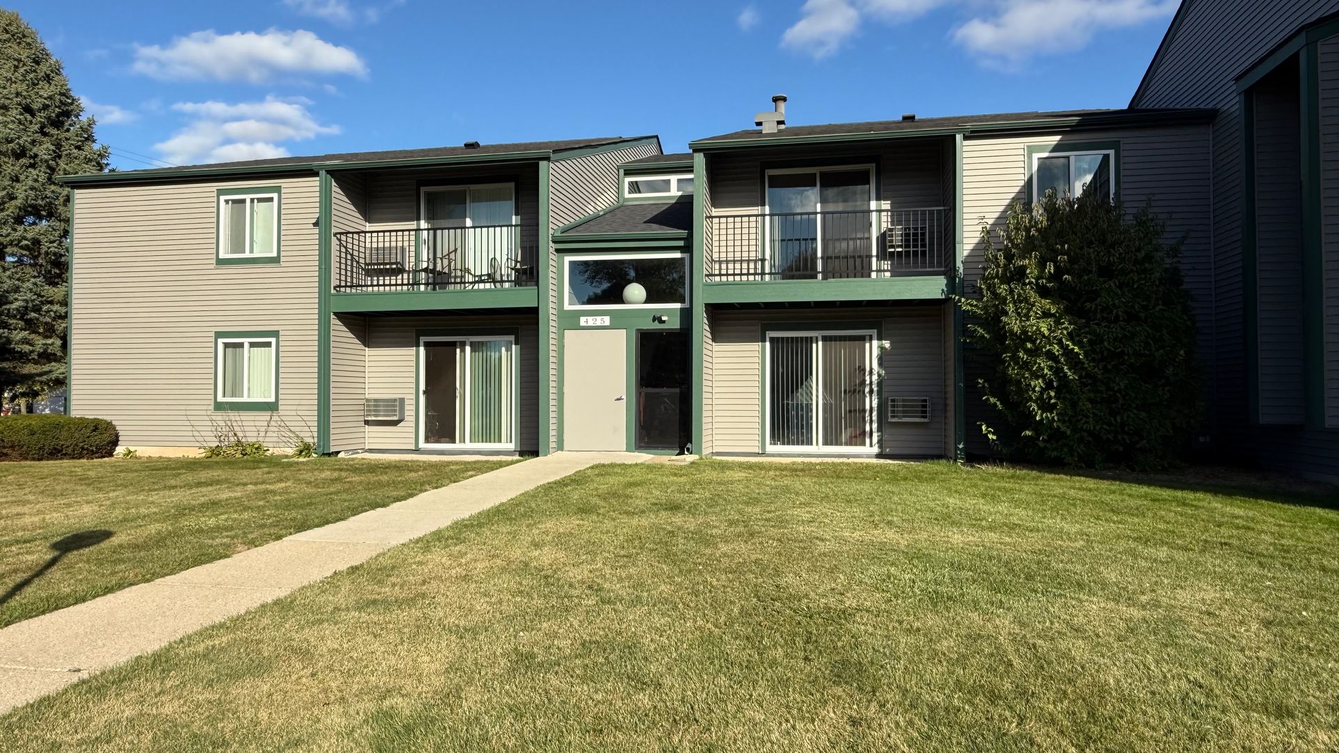 Elkhorn Village Apartments 5 of 12