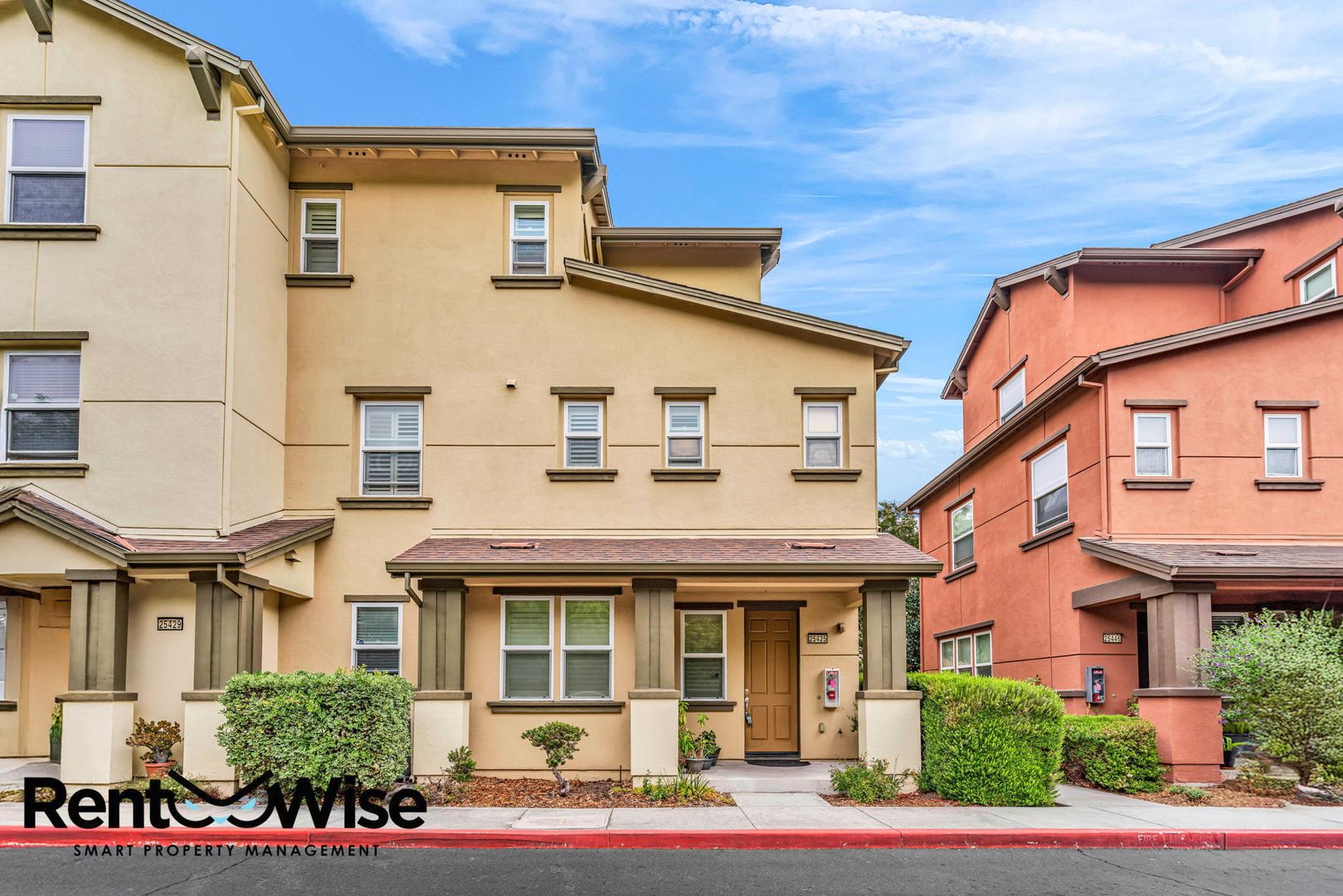 Hayward House: 25425 Huntwood Ave