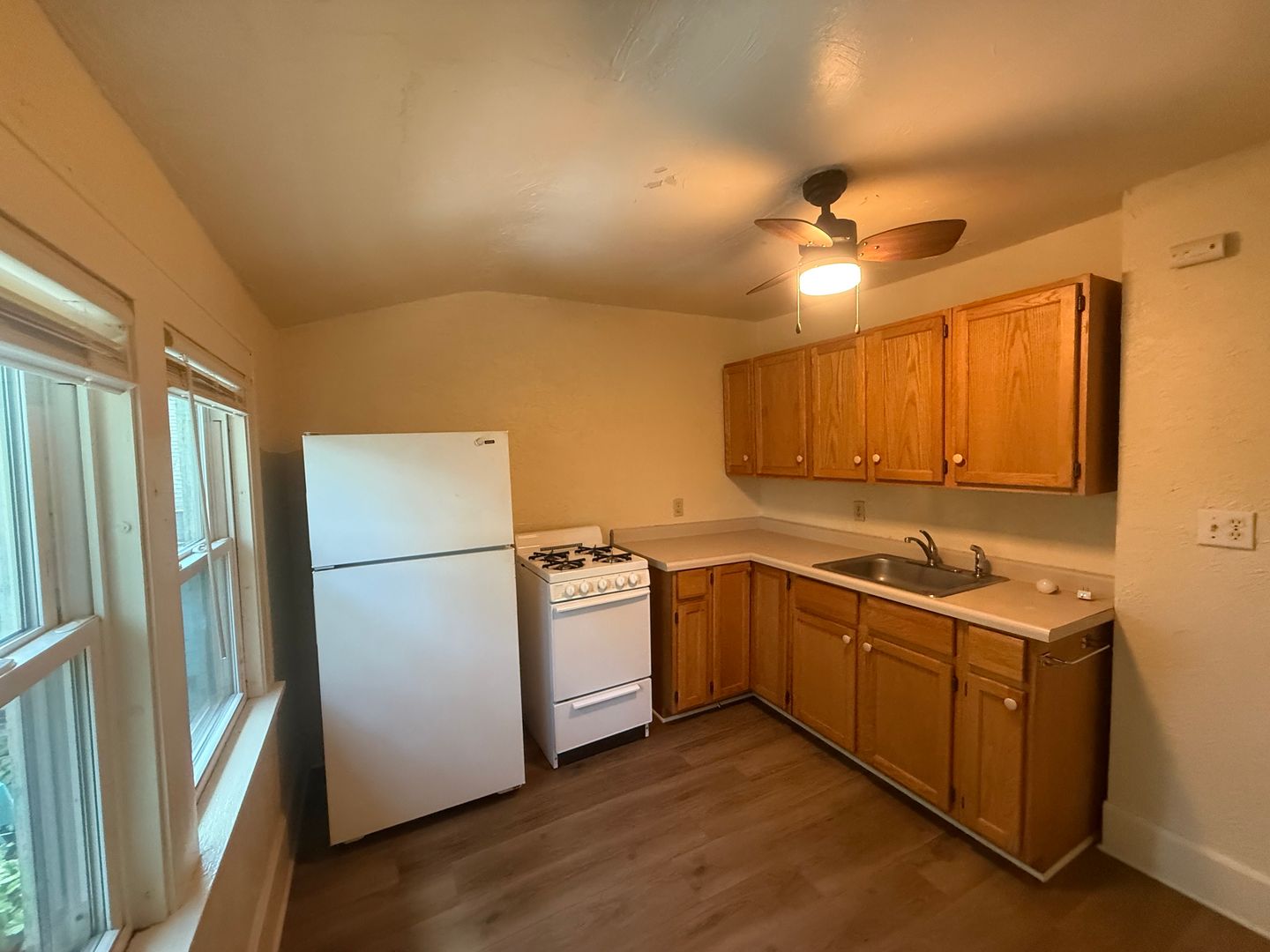 Green Bay Apartment: 1205 Webster