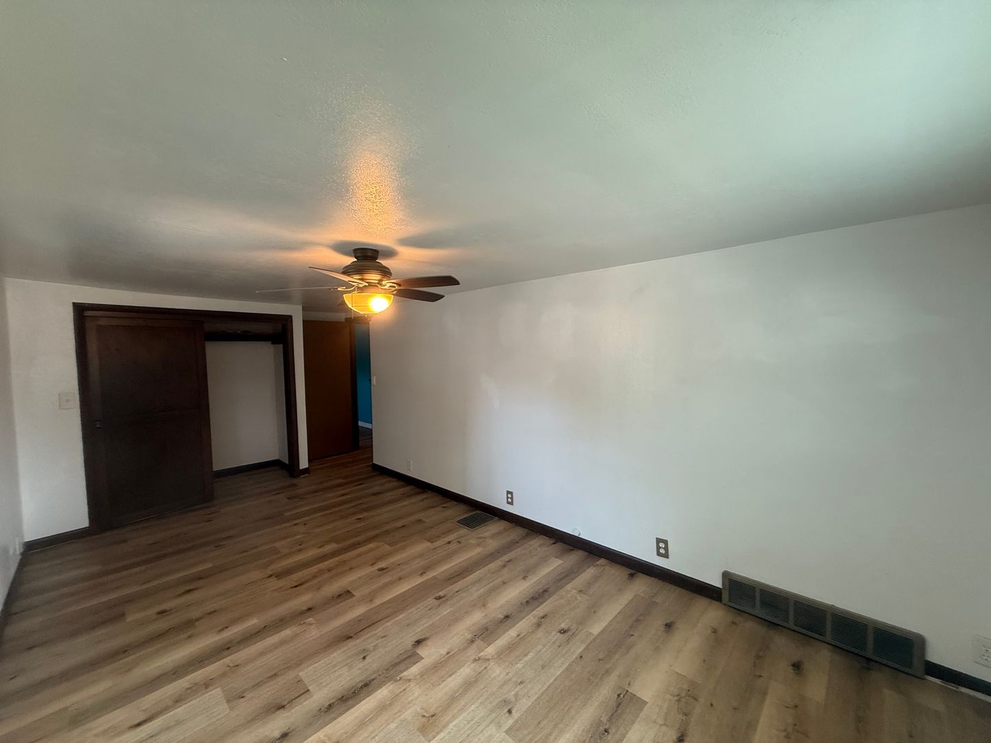 Green Bay House: 870 Waverly Place