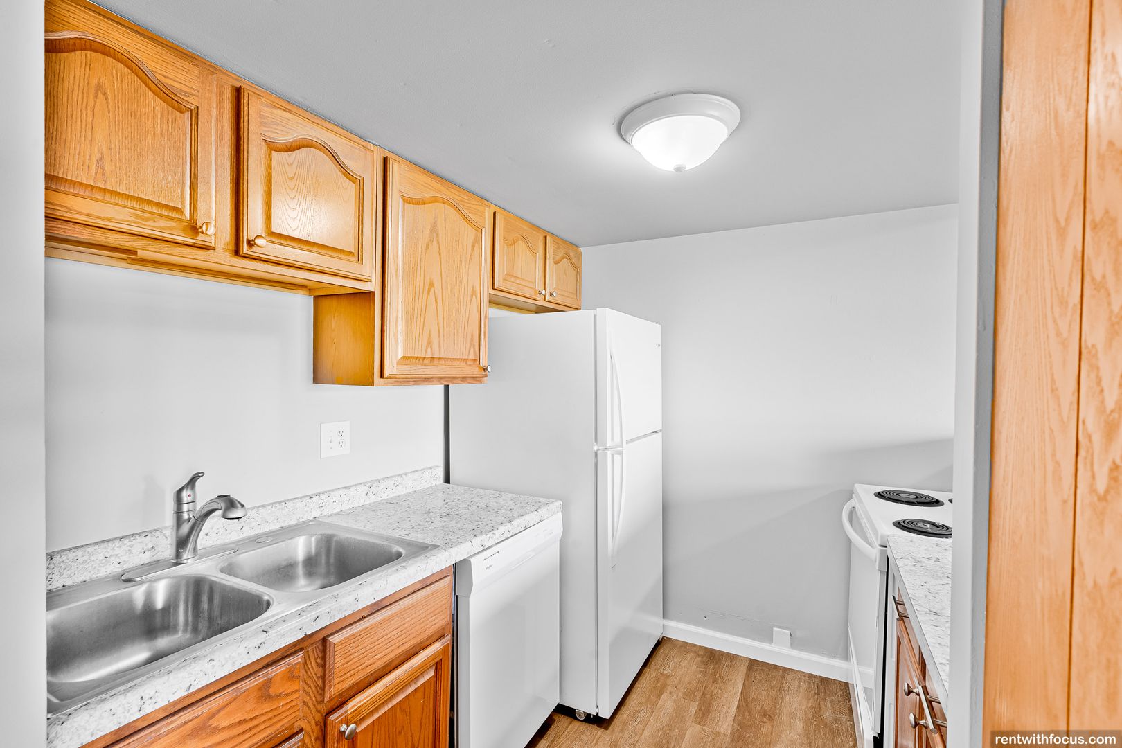 Oshkosh Apartment: 1761 Maricopa Drive