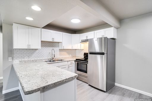 425 Southtowne Dr. - I202, South Milwaukee, WI 53172