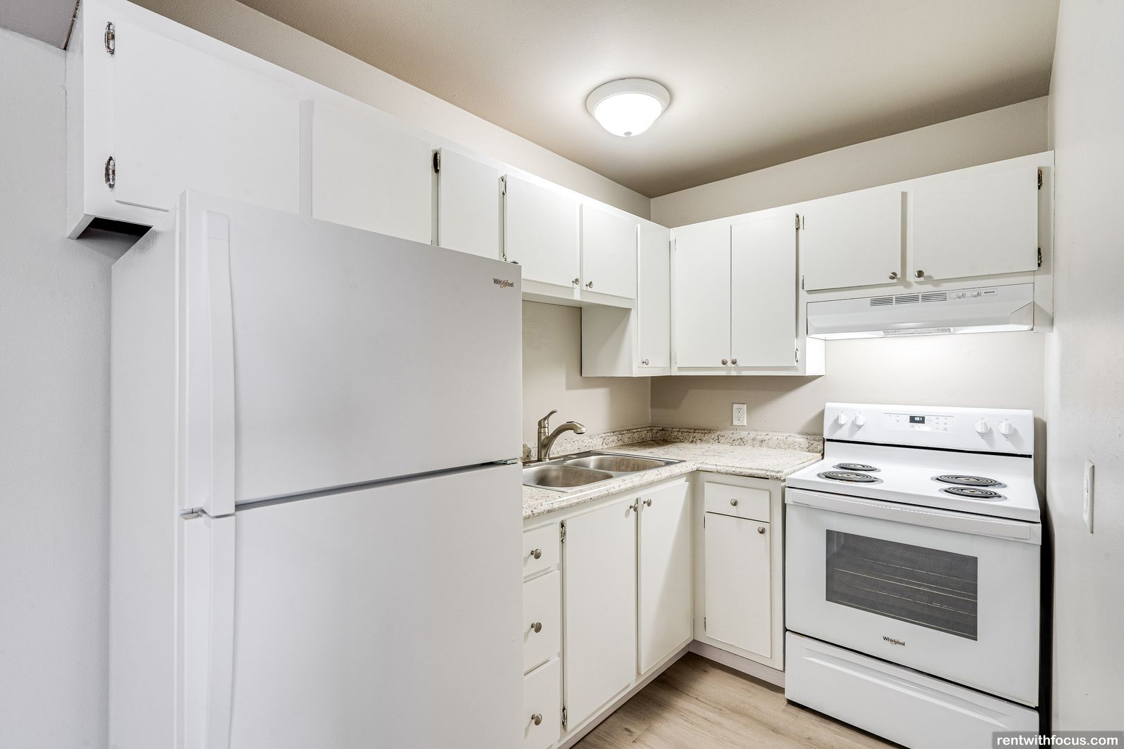 Neenah Apartment: 671 S. Western Ave.