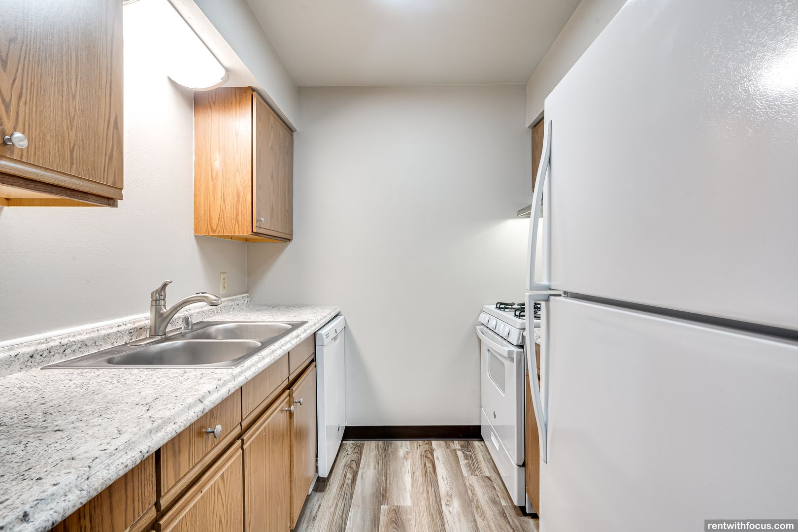 Oshkosh Apartment: 1740- 1750 Lombard Ave.