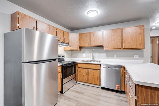 Calumet Place – photo 1