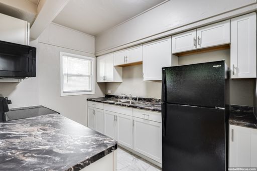 536 Algoma Blvd - C – photo 1