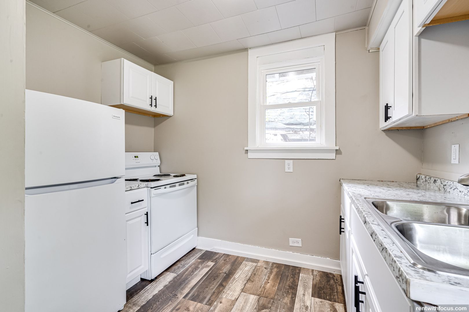 Oshkosh House: 579 Mt. Vernon St.