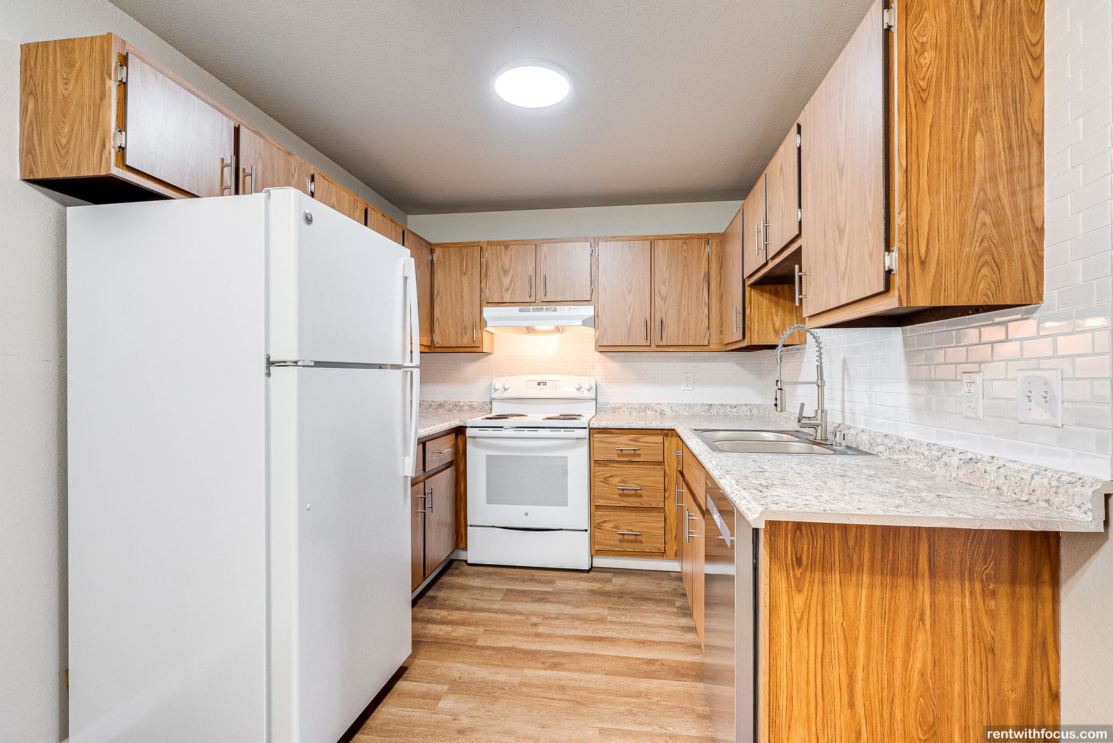 South Milwaukee Apartment: 200 Southtowne Dr.