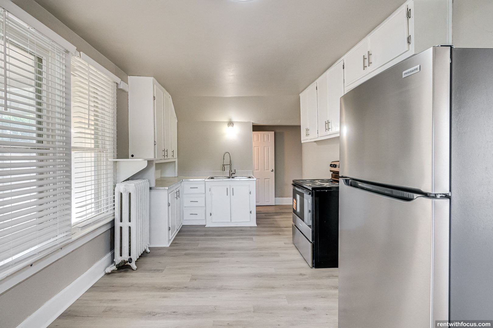 Kaukauna Apartment: 1111 Oviatt St