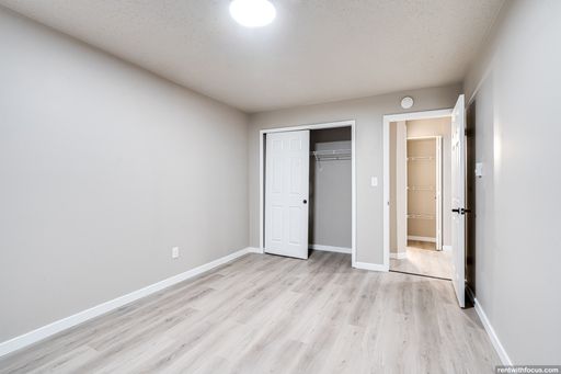 2121 Woodglen Dr - 3C, Sheboygan, WI 53081