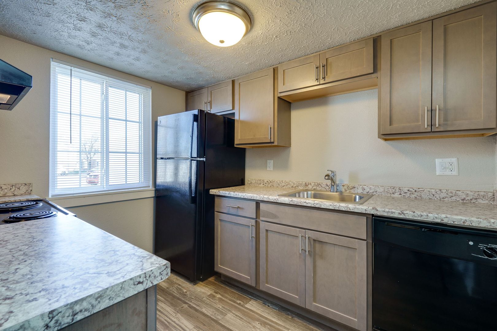 West Carrollton Apartment: 841 Gawain Circle