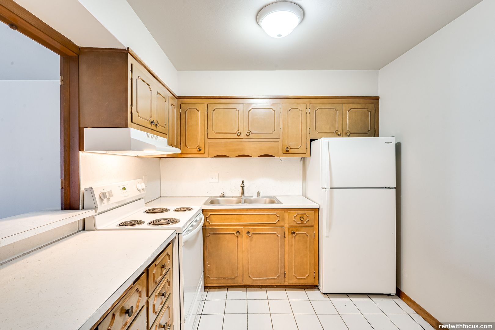 Green Bay Apartment: 505 S. Van Buren Street