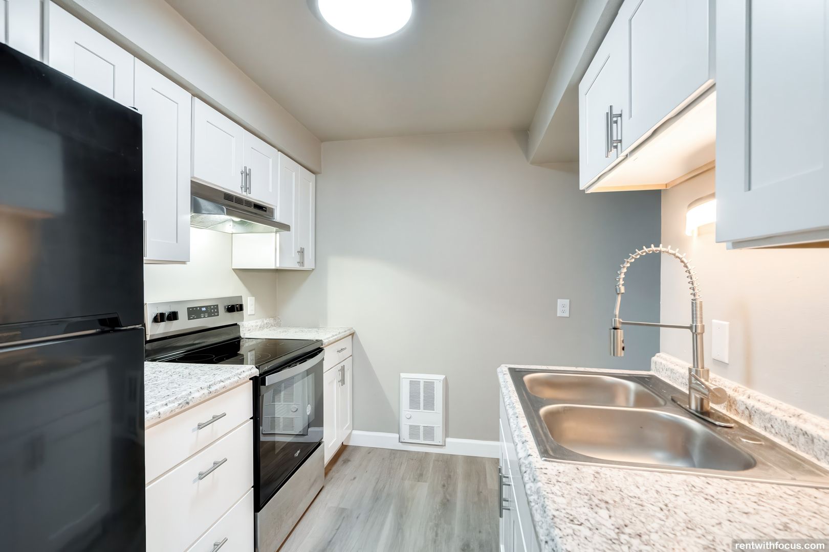 Gillett Apartment: 200 E. Armstrong St.