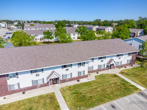 425 Southtowne Dr. - I202, South Milwaukee, WI 53172