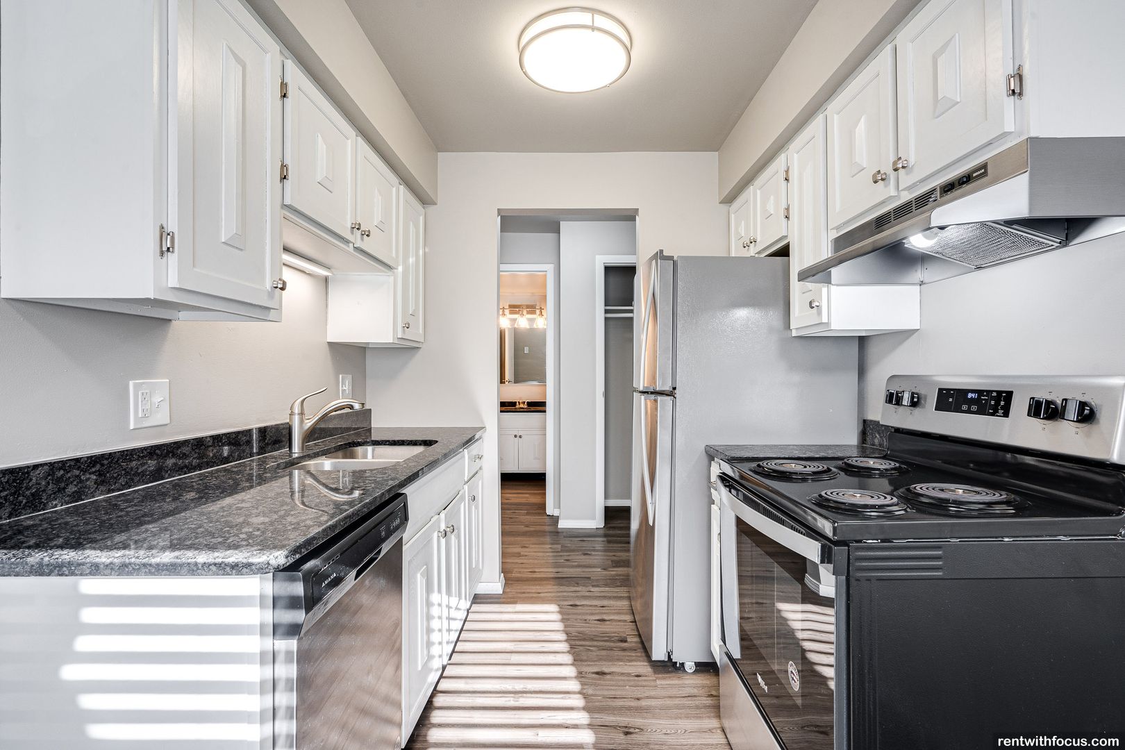 Appleton Apartment: 2405 Honey Lou Ct.