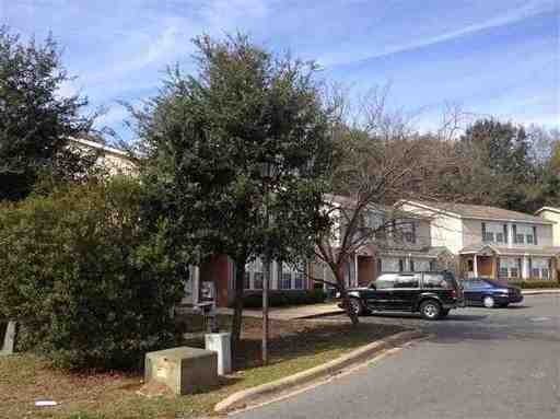 Tallahassee Townhome: Augustus Oak Court