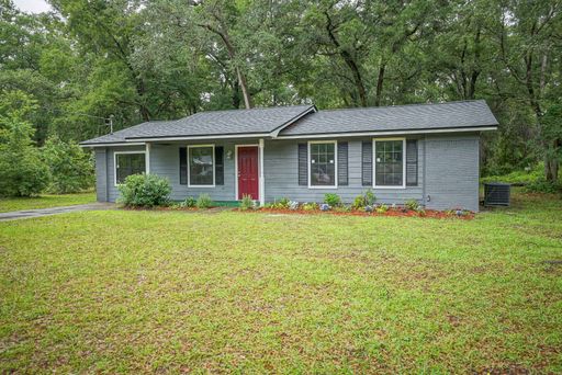 4/2 Single Family Home – photo 1