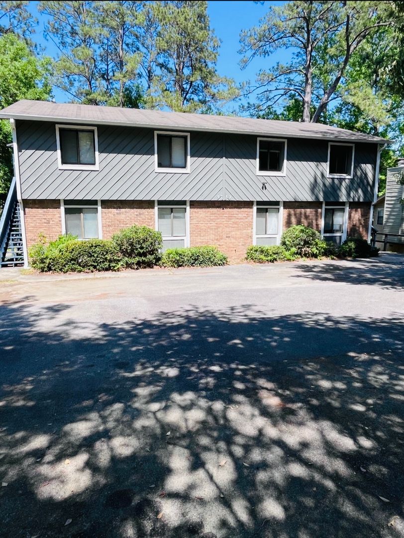 Tallahassee Apartment: 3732 Donovan Dr