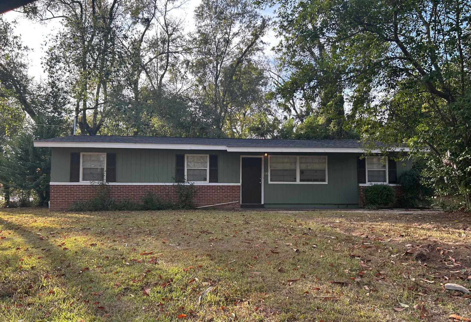 Tallahassee House: 330 Meadowbrook LN