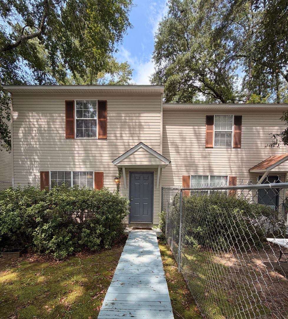 Tallahassee Apartment: 1352 Ocala Rd